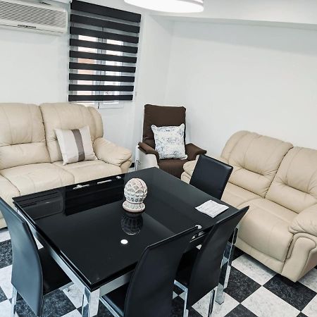 Vivienda Turistica Salazar Apartment Гранада Екстериор снимка