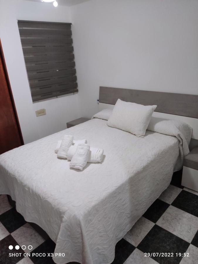 Vivienda Turistica Salazar Apartment Гранада Екстериор снимка